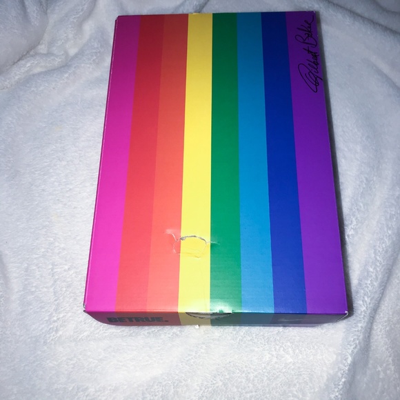 NEW Nike Air Max 90 BeTrue Rainbow Sneakers - Picture 8 of 8